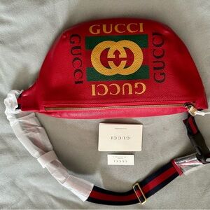Gucci Red Logo Belt Bag NWT no dust bag